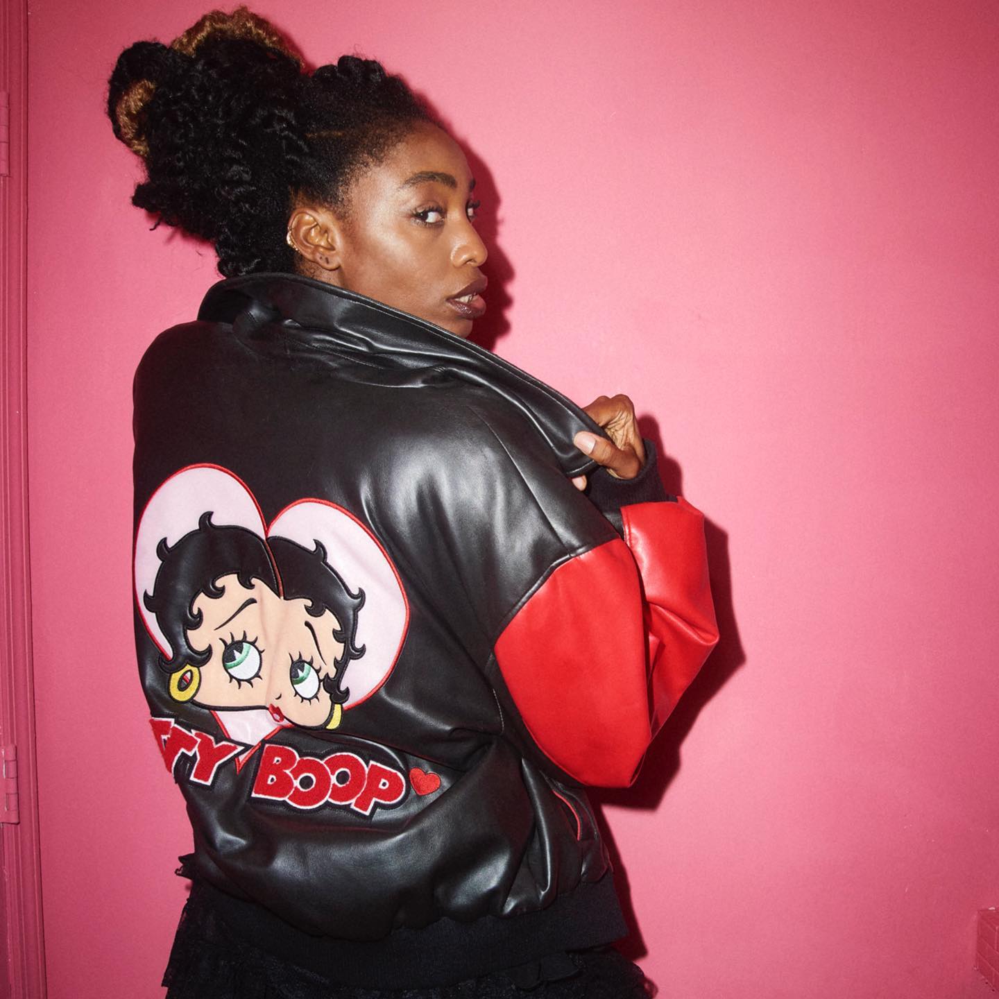 No Heart-throb Is Safe
#BettyBoop Collection Drop 1 @shoppncvintage
Available #OnlineExclusive #SoonCum #WebExclusive