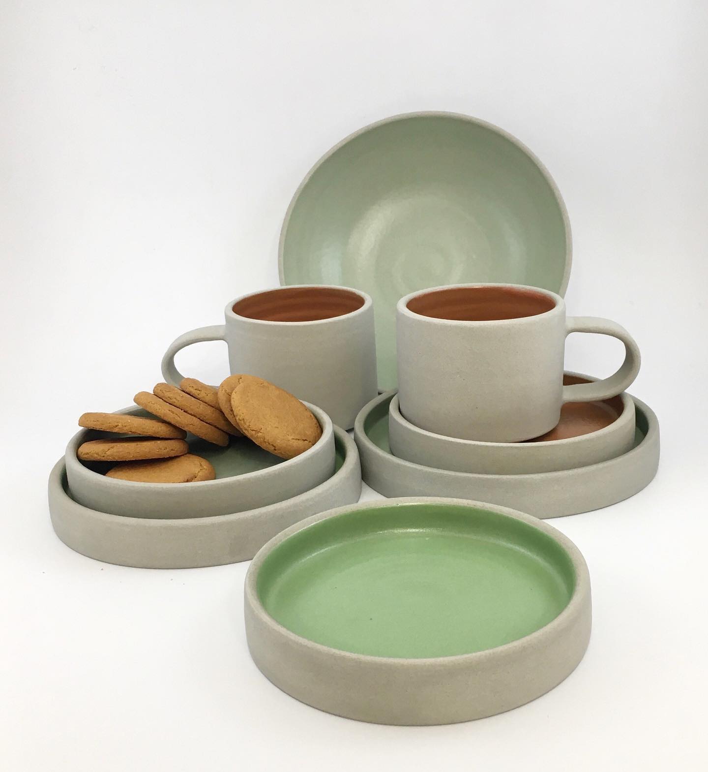 Thank you to all my new Subscribers! Well, here it is...The winner of the snack tower had been randomly choose by commentpicker.com and has now been announced in my stories. Don’t worry...there will be more giveaways as well as discounts, as well as interesting news and recipes from myself and the chefs that I love. Check out my new shop for pieces like this and Subscribe to my newsletter to be included! #newonlineshop #wheelthrown #pottery #architecture #watertower #contemporaryceramics #modernism #brutalistarchitecture #towers #foodie #foodstyling #tableware #snacks #contemporaryart #designermakeruk #competition
#handmade #kitchenstyling #brutalceramics #handmadeinwales