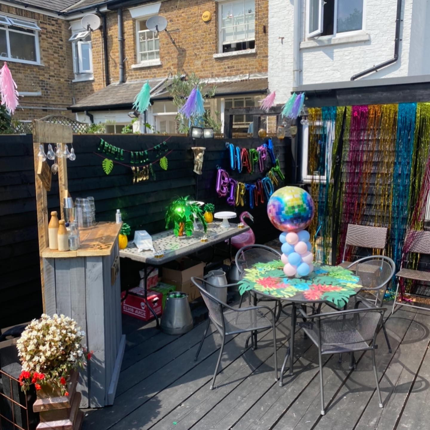 An amazing 21st #tropicalthemeparty package for a customer back in #summer 2019!
We are glad to announce we can take bookings from June 2021!
Please visit our website link with our brand new website! www.essexeventplanners.co.uk
We are also glad to announce that we are finally on social media.
Please follow our sister business @stardjsessex where we provide our professional DJ services.