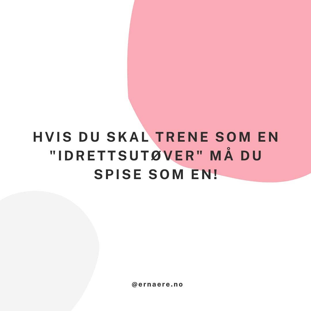 HAR DU ENDRET TRENINGSVANENE DINE, MEN IKKE KOSTHOLDET? 🏋🏻🥦🍌
Det har skjedd noe i treningsverden de siste årene. Du har kanskje hørt uttrykket "strong is the new skinny" og med det har treningstrenden gått litt mer vekk fra "bicepstrening" til mer funksjonell trening, baseløft og crossfit!
✅ Flere og flere trener mer og tyngre, mange følger idrettsutøvere, crosfittere og influensere som @funkygine og @ingerindubai Flott treningsinspirasjon, øktene er både utfordrende og gøy å gjennomføre!
MEN!
Vi møter mange som spiser ALT for lite for å opprettholde et slikt treningsregime og derfor ønsker vi å minne deg på én ting!💜
✨HVIS DU SKAL TRENE SOM EN "IDRETTSUTØVER" MÅ DU SPISE SOM EN!✨
Det rekker ikke å spise 1500 kalorier hvis du skal trene crossfit 6 timer i uken, prestere på jobb eller skole og samtidig ha nok energi til å være sosial!
Nok næring og energi er viktig for å kunne yte maks på trening, for å bli sterkere og for at kroppen skal kunne restituere seg etter trening. 🍌🥛
Selvom man kanskje ønsker å gå ned vekt eller bli litt strammere i 🐟, er det uansett viktig med nok mat for å få resultater.
Jo mindre, jo bedre fungerer ikke når det kommer til vektnedgang. Du må finne den mengden mat som passer til din kropp, din livsstil, ditt totale forbruk av energi og dine mål🏆
Har du spørsmål om kosthold og trening? Spør oss i kommentarfeltet! 😃
#kosthold #ernæring #trening #treningsvaner #kostholdsvaner #crossfit #idrettsutøver #energibalanse ##ernære #vigjørernæringenkelt
