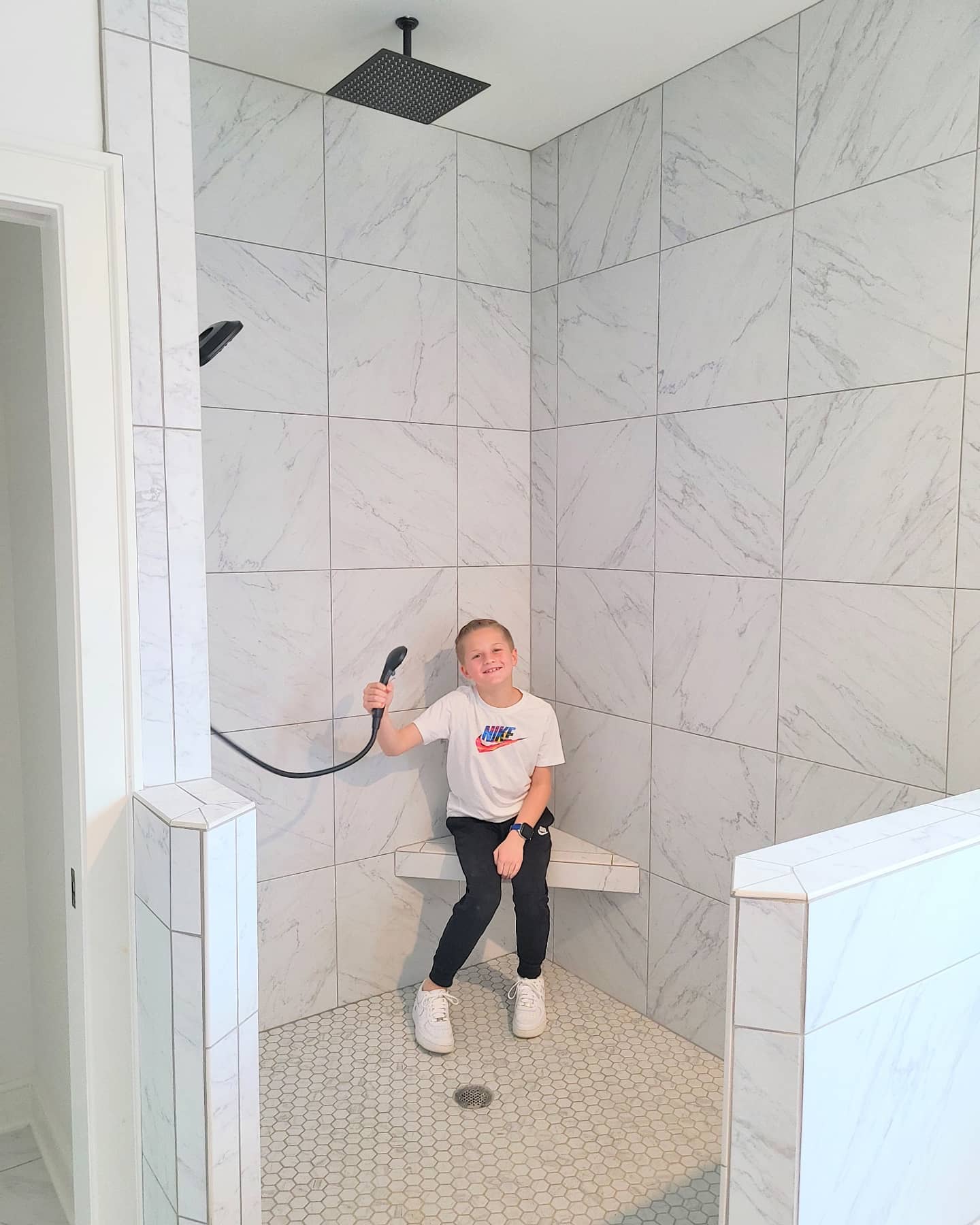 Testing out the shower! 😉 Just waiting on glass for this beauty!
#customhome
#customehomebuilder
#jontotherowconstruction
#mastershower
#customshower
#masterbathroom
#rainhead
#walkinshower
#walkinshowerdesign