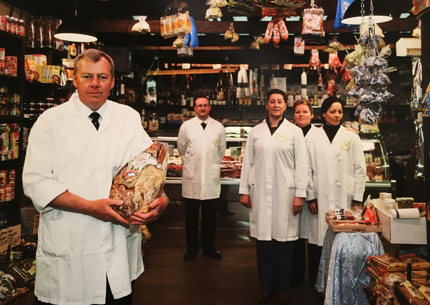 I never would have thought that when ‘Seven Stacks’ was shown alongside the amazing photos of Bernd and Hilla Becker, @museumwales at the end of October 2020, that my past would pop up in a Martin Parr image at the same time?!?😂 crazy coincidence! Just embrace your past I say, It makes you who you are. #martinparr #wallysdeli #architecture #cardiffculture #watertower #contemporaryceramics #modernism #brutalistarchitecture #towers #foodie #foodstyling #tableware #share #contemporaryart #designermakeruk #functionalsculpture
#handmade #kitchenstyling #brutalceramics #handmadeinwales #cardifffood