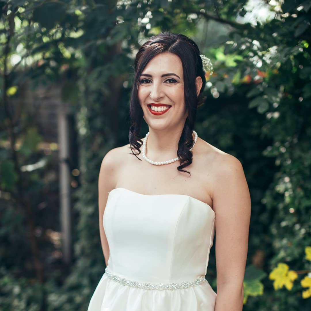 Laura. London, 15th of August 2019
Ph: @vikks_photography
Hairstylist: @hairstylist_london_
Mua:@yourbridalglam
Laura is a Sardinian bride who got married in London in 2019. Back in the day of her trial makeup, she told me she wasn't used to wear a lot of makeup and we decided to go for a natural makeup. Natural makeup is actually one of my favourite kind of makeup for bridals. I created a natural radiant glowy skin on Laura as she had a beautiful flawless skin. I wanted to add something special because as a bride, I believe you are the true star on your wedding day 😉 Everyone will look at you... so I added a touch of red on her lips and indeed it suited her so much! Do you like this makeup? Let me know in the comments below 💄
#weddingphotography #bridalmakeup #ukbride #ukbrides #naturalmakeup #yourbridalglam #glowyskin #radiantskin #hairupdo #bridehairstyle #classic #weddingdress #london #bride #bridetobe #bridedress #weddingday #weddingmakeup #weddingmakeupartist