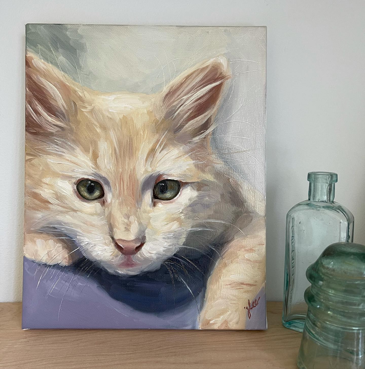 “Zari” oil on canvas. 8x10” A friend sent me a picture of her new Norwegian Forrest kitten. She doesn’t know I painted her. Do you think she will notice here? 😸 #catpainting #catoilpainting #kittygram #kittykitty #oilpainting #oiloncanvas #oilpainter #oilpaintingoncanvas