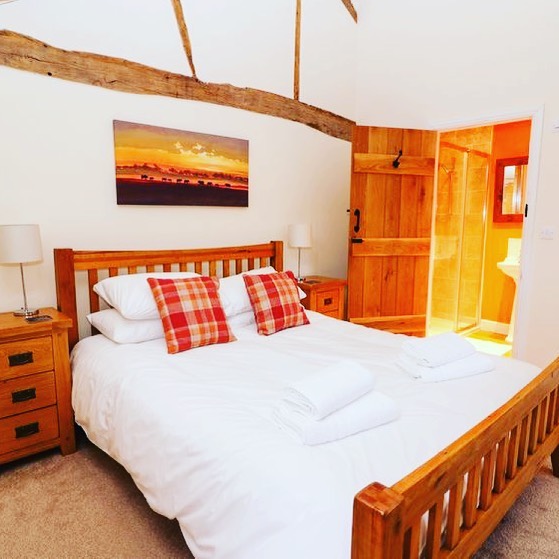 We’re so excited to be able to start welcoming guests back to The Stables this week 🥂
Fingers crossed we are well on the road to normality...
#staycation #staycationuk #staycation2021 #holiday #holidaycottage #holidayswales #holidayswithfamily #holidayvibes #barnconversion #hottubtime #getaway #timewithfamily #welcomeback #welcomeguests #easter #easterholidays