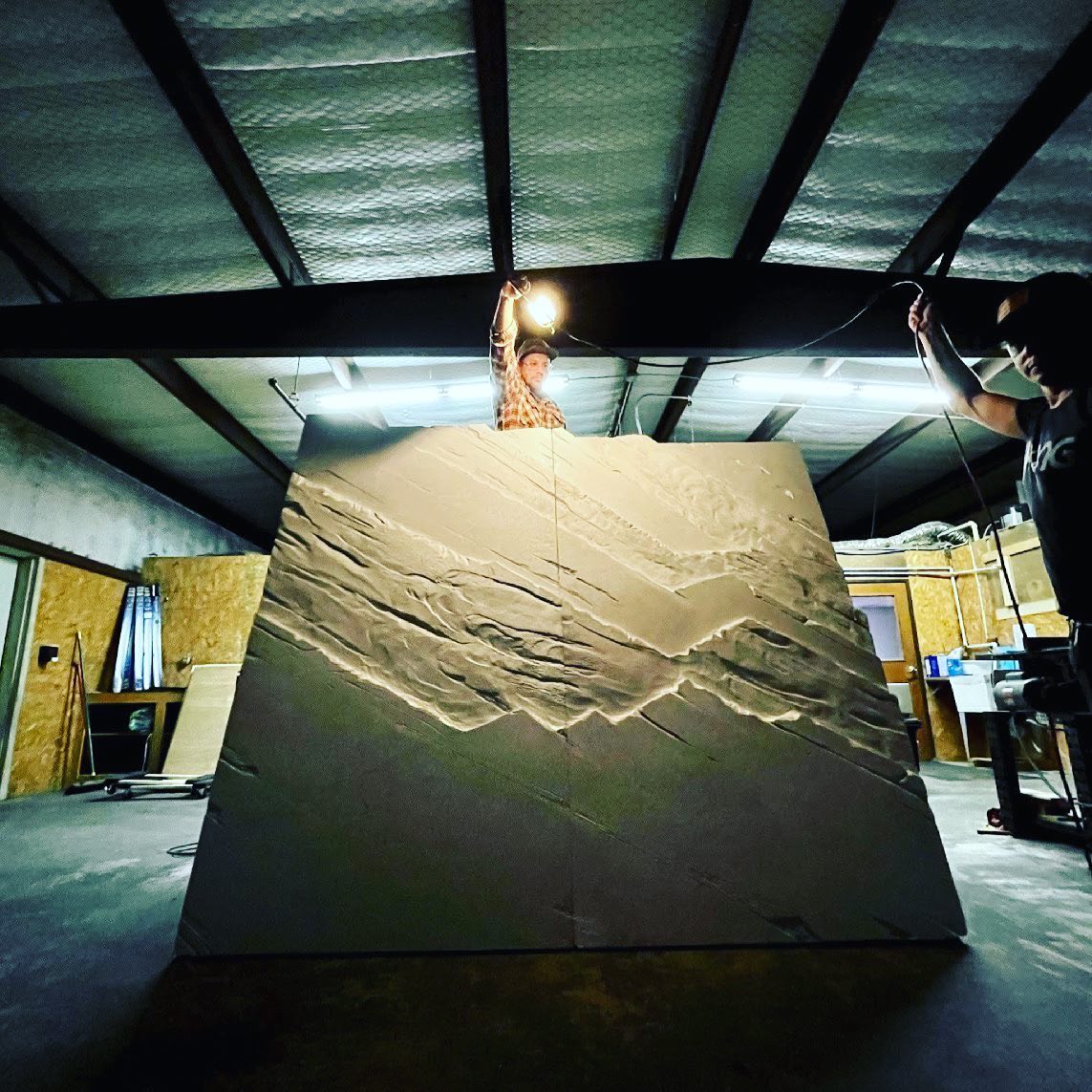 Playing with light and texture.
.
@flightschoolbrandon @limbertdraws @taylor.l.williams @flightschoolstudio
.
.
#prototype #prototyping #propdesign #lightingdesign #lighting #fabrication #digitalfabrication #fabricationlife #design #craft #maker #makersofinstagram #makers #builder #makersgonnamake #makeyourmark #makeyourmarkgarland #hapticworkshop