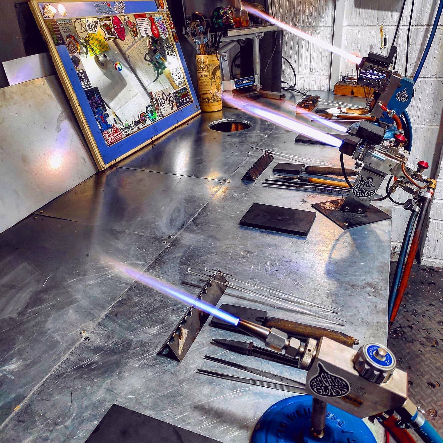 🔥🎉🔥You'll be able to book lessons online again from Tuesday this week and actual in person lessons will commence from the 19th April. Thanks to all those who have been in touch to book and I look forward to meeting you all. Have a gud one & stay safe 💚🔥 #brightonglass #glassblowing #lampworking #glassofig #glass #glassart Brighton glass #bestofglass # #newmakers #thingstodoinbrighton