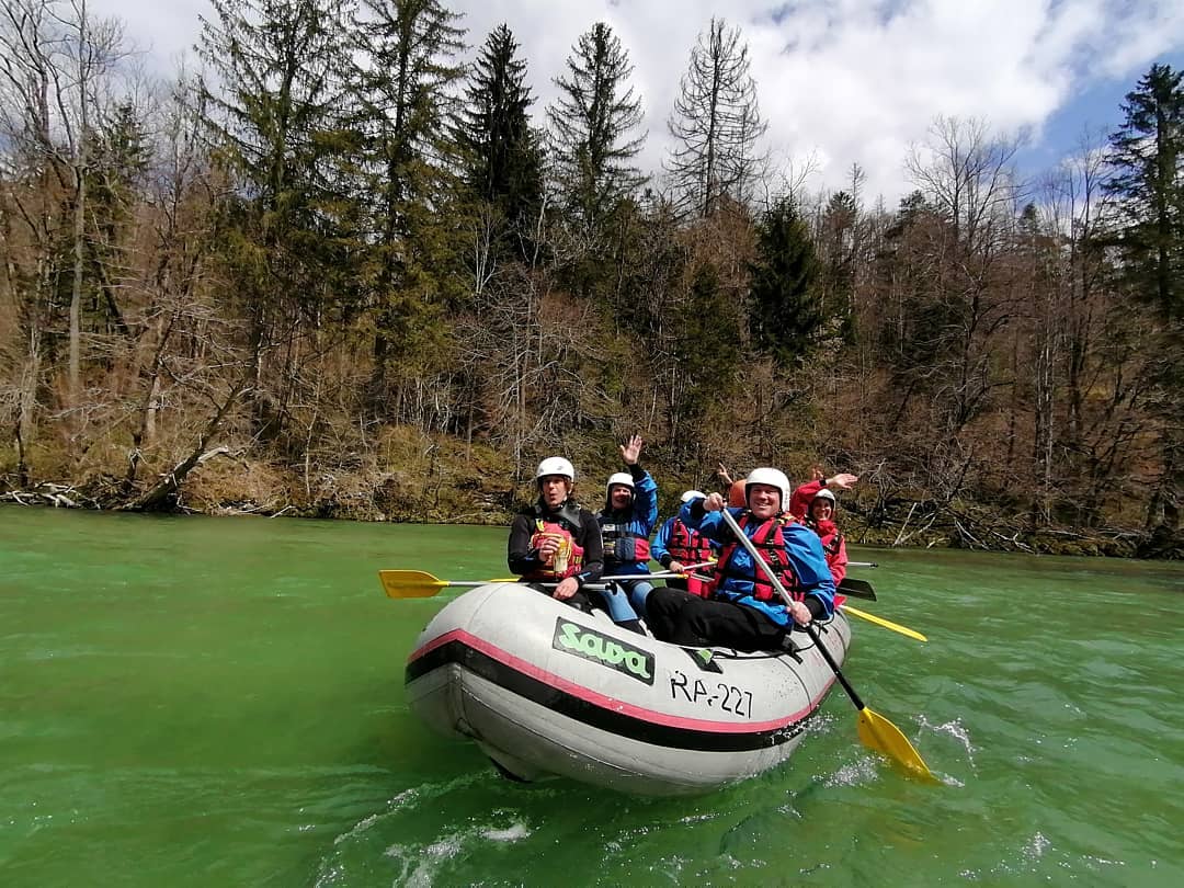 We started the season with tradicional EkoRafting🚣🌳💦.
#rafting #slovenia🇸🇮 #adventure #rivertime #funfunfun #ecofriendly #cleanup #raft #naturegram #slovenia_ig #masterblaster #greenforce #travelgram #funforkids #familyfriendly #ourplanetdaily #defence #rivers #goodvibes #enyoinglife