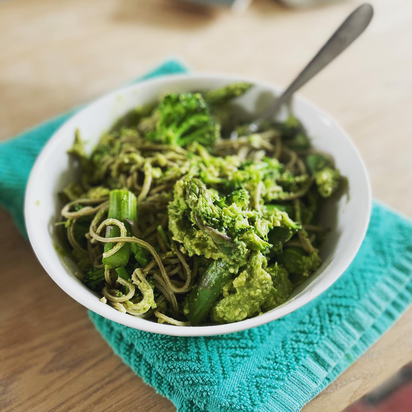 🌎 Earth Day Lunch 🌍
(aka use up what you already have on hand):
I found edamame pasta at Costco and was excited to try it out!
To the boiling water, I added chopped asparagus and broccoli along with the pasta. Turn off the heat, cover, and let sit for 4 minutes.
Meanwhile, I mixed one avocado with the juice of half a lemon, a little olive oil, and salt and pepper (red pepper flakes would be good too but I wanted to keep it 💚).
Once the pasta and veggies were done, I drained and tossed with the avocado sauce.
Super easy!! 👌🏼
I think I’m going to go for a walk next and pick up trash along the trail. The air outside smells SO good in the mountains, especially this time of year when Mother Earth is blooming. 💕
How are you celebrating earth day today?
#earthday #earthdaylunch #edamamepasta #greenfood #plantbased #motherearth #eatyourveggies
🥦🍏🥬🍐🥒🥑🫑🫒🍈