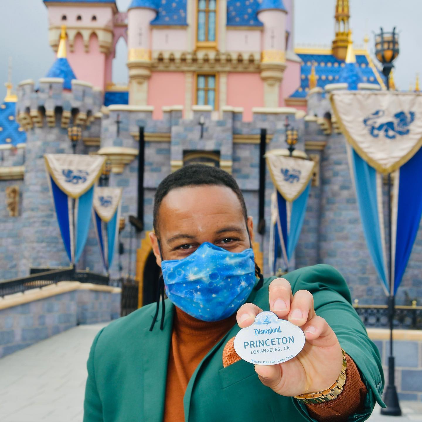 For 412 days we fought hard for this day! This day where we could reopen our gates and release the magic once again. So much has changed, but what remains the same are the smiles that we put on people’s faces the moment they step foot on our property. What remains are the memories that we help create that people will carry with them for years to come. And what remains are the cast members who make this experience possible every single day. Major shout out to my fellow leaders and every single cast member who worked to get us to this point and shout out to all cast members returning home this week and in the weeks to come. ⠀
⠀
The gates have been closed for over a year, but our hearts stayed open. Now, I’m so excited that we can say to our guests: welcome home, fam. ⠀
⠀
Happy opening day, Disneyland. 🎉⠀
⠀
Always excited to see our chairman of Disney Parks, Experiences, and Products: @joshdamaro . No matter what happens with us good or bad, he’s always in the same spot: on the front lines with us as cast members. ⠀
⠀
#DisneylandOpeningDay #CastMember #DisneylandPark #Disneyland #MagicIsHere #NewNormal