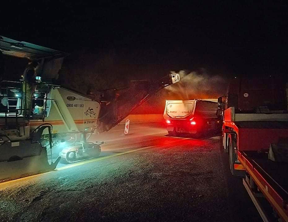 Via-cesty s.r.o. #viacesty #wirtgen #w210 #w210xp #w250 #200 #w200i #w100 #w100cfi #w1200 #w120 #w2200 #2100 w500 #coldmilling #machine #coldmillingmachine #freza #cestnafreza #cestnifreza #viafrez #frezovanie #cesty #slovakia #wirtgengroup #machines