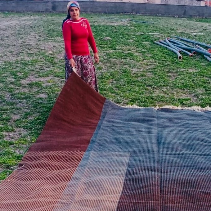 Beautiful custom Turkish rugs fresh off the loom for a residential project. Created by the talented weavers @begumcanaozgur #begümcanaözgür