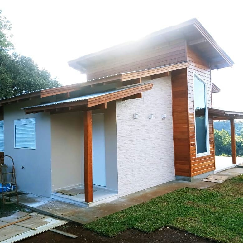 O mais gratificante em finalizar uma obra, é ver nos olhos de cada cliente que não estamos entregando apenas portas e janelas mas sim, ajudando a realizar um sonho.
Obrigada @aline.r.moraes por confiar em nosso trabalho !