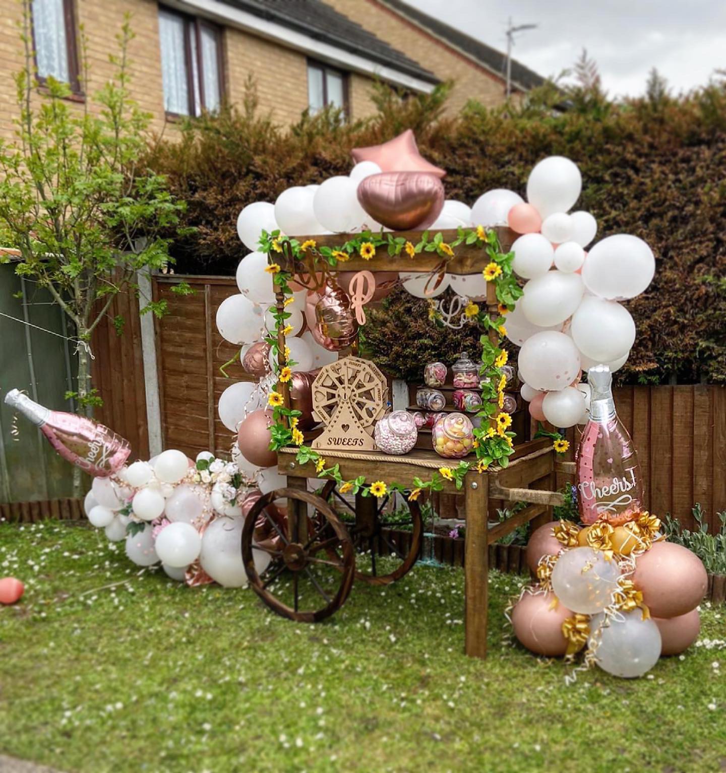 ๐โจAmazing finishing touches from us for a 23rd birthday party gold package with extras!
Supply of sweets and hire of our Wagon style sweet cart, Large Ferris Wheel Sweet Cart!
Hire of our Tiki style bar and supply of alcohol beverages with staff!
Marquee hire including colour coded white and pink balloon arch decorations.
Hire of a DJ for up to 30 people outside!
Contact us by email or fill out our online form via our website.
๐ง- info@essexeventplanners.co.uk
Follow our team - @stardjsessex
@partyshop121