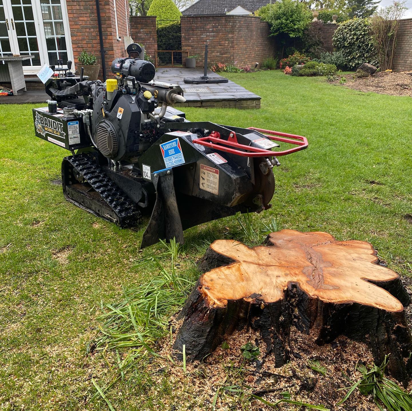 Palmers Tree Care & Management.
A few shots of some rather large stumps we ground out the other day. First was a horse chestnut. Our Machine makes light work of even the biggest stumps.
Please don’t hesitate to get in touch if you require any stump removal or tree work!