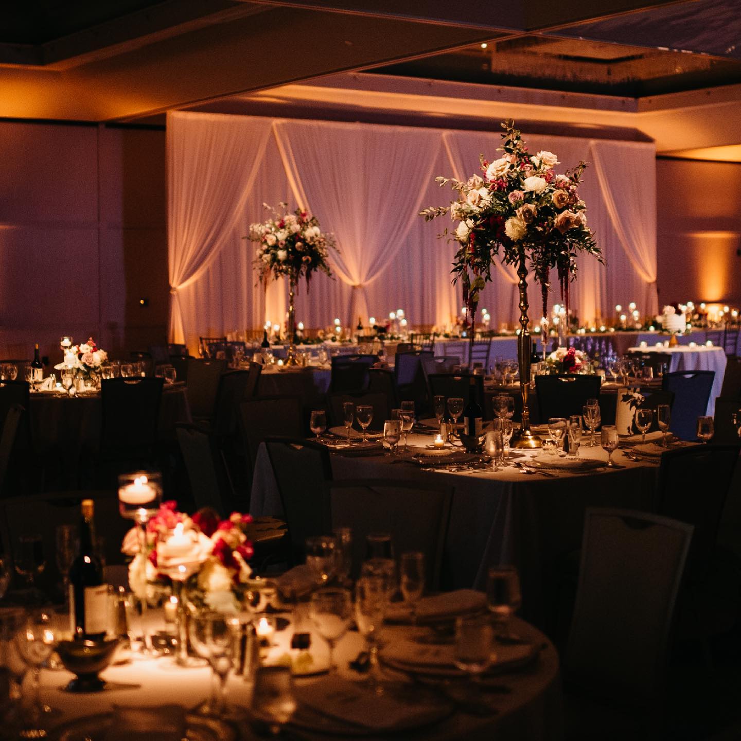 Wedding season has arrived! Can’t wait for more lovely receptions like this one very soon! ✨