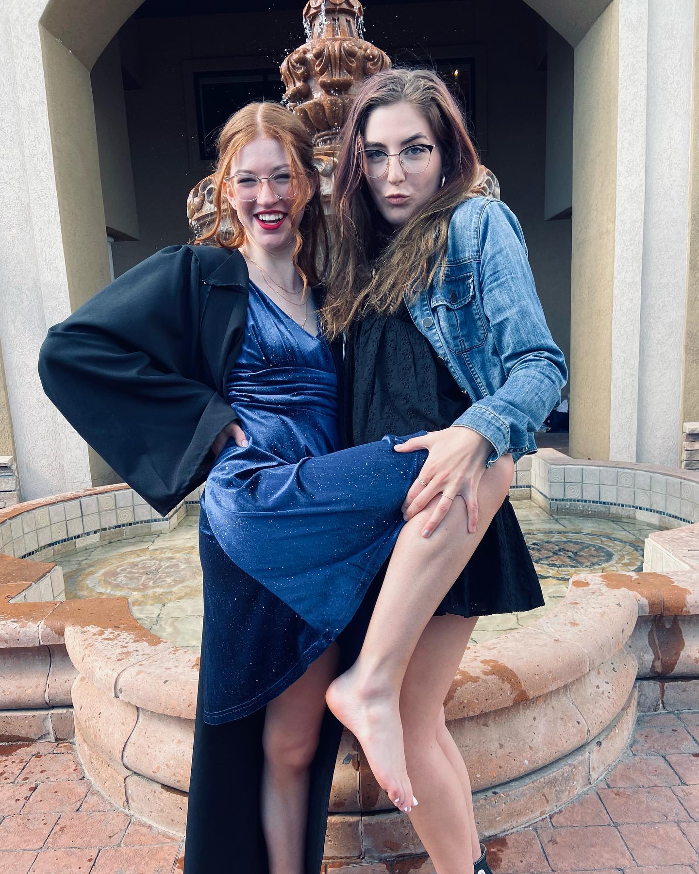 Cool cats
#lighting #photography #graduation #2021 #babes #models