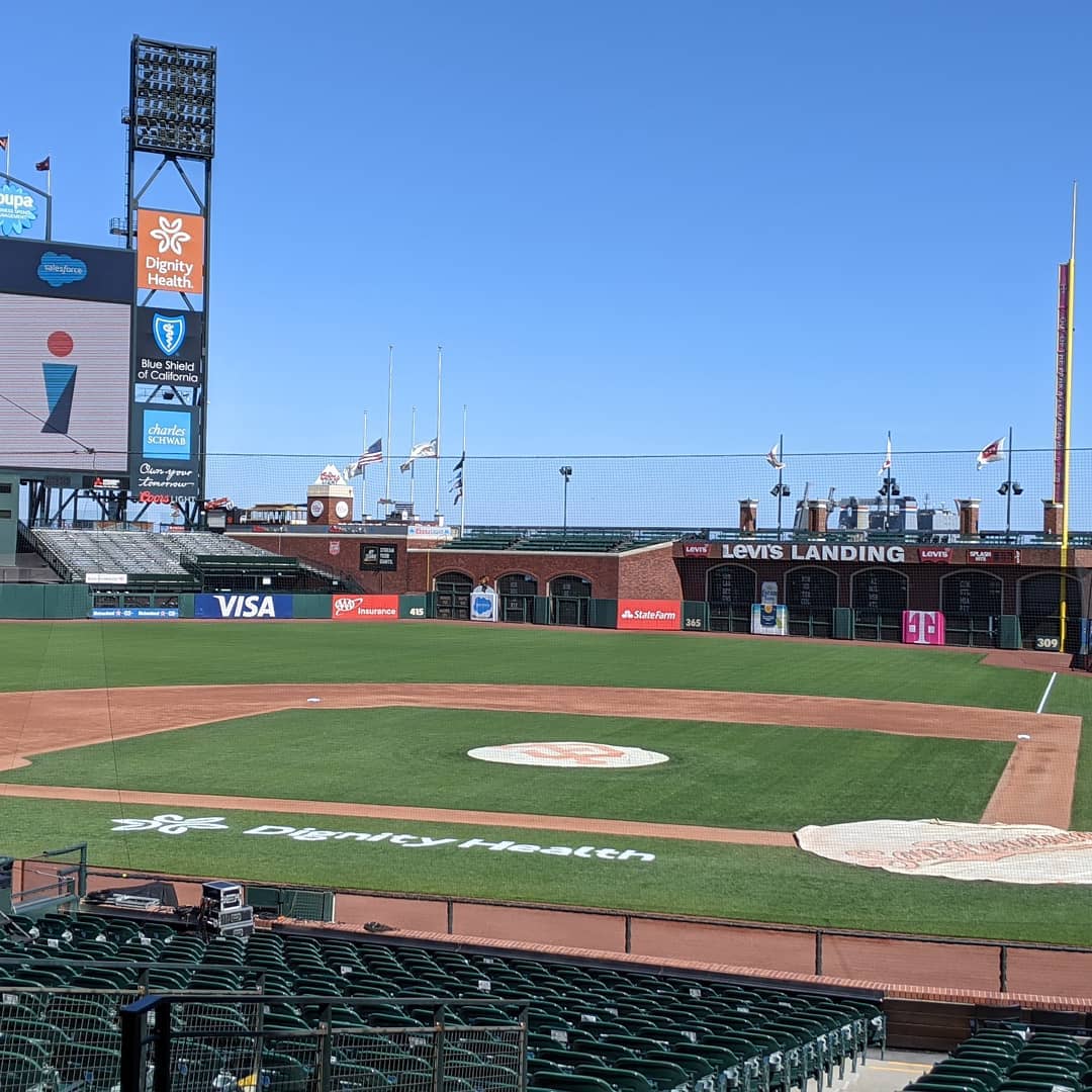 Different venues for different folks. #graduation