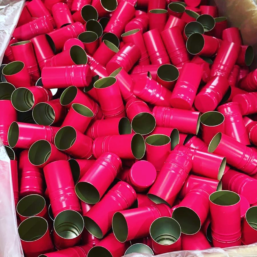 Ah... was haben wir denn da?
Unser Wein wird abgefüllt 💃🏽
.
.
.
.
#superwein #klischéerosé #mädchenitaliener #zuvinosag ichnino #alteschönhauser #mulackstrasse