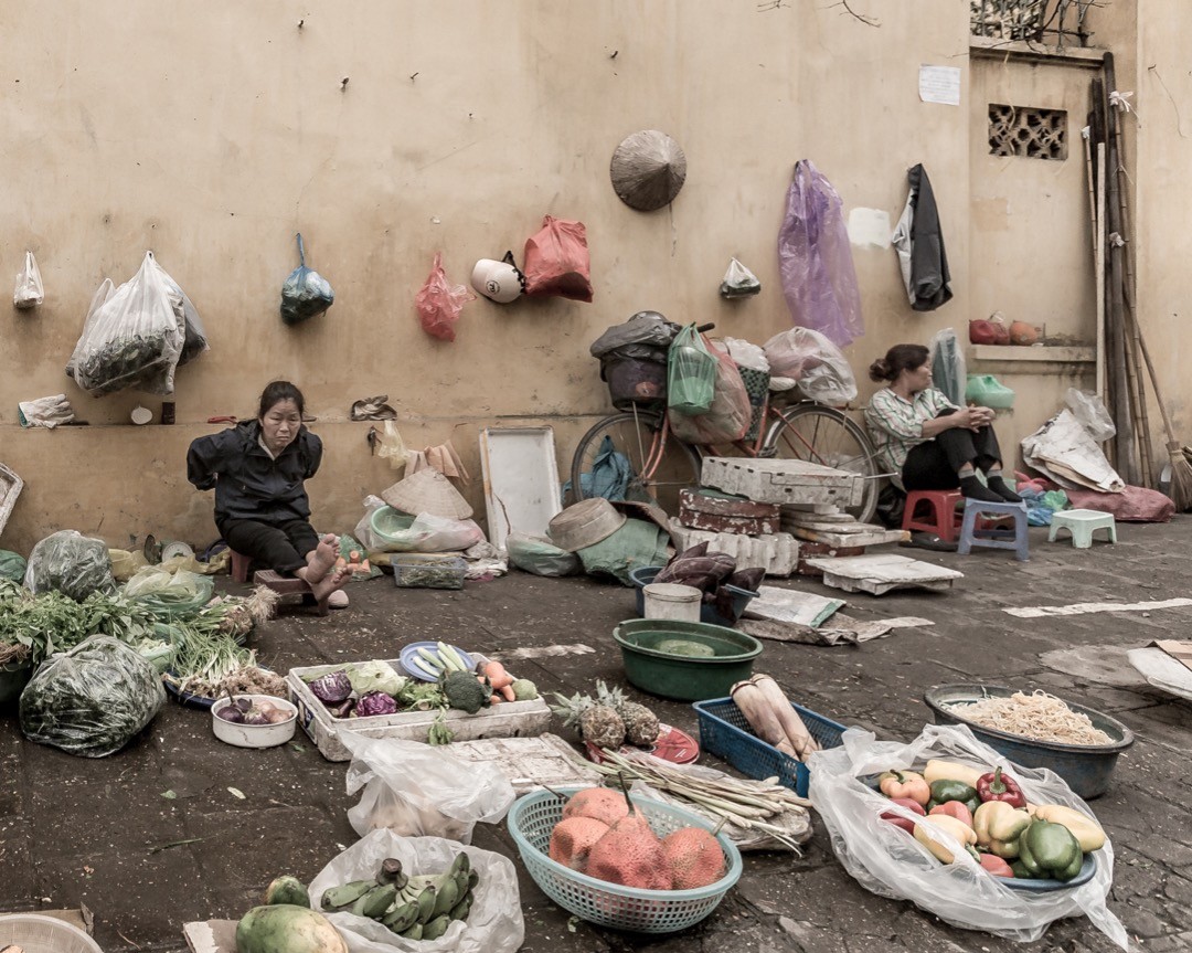 The old quarter in Hanoi, Vietnam.
.
.
.
#photography #people #photographyislifee #canon #canonphotography #travel #travelphotography #vietnam #street #hanoi #streetphotography #worldcaptures #tourism #worldplaces #worldingram #traveller #traveler #instapassport #travelpics #tourist #travelphoto