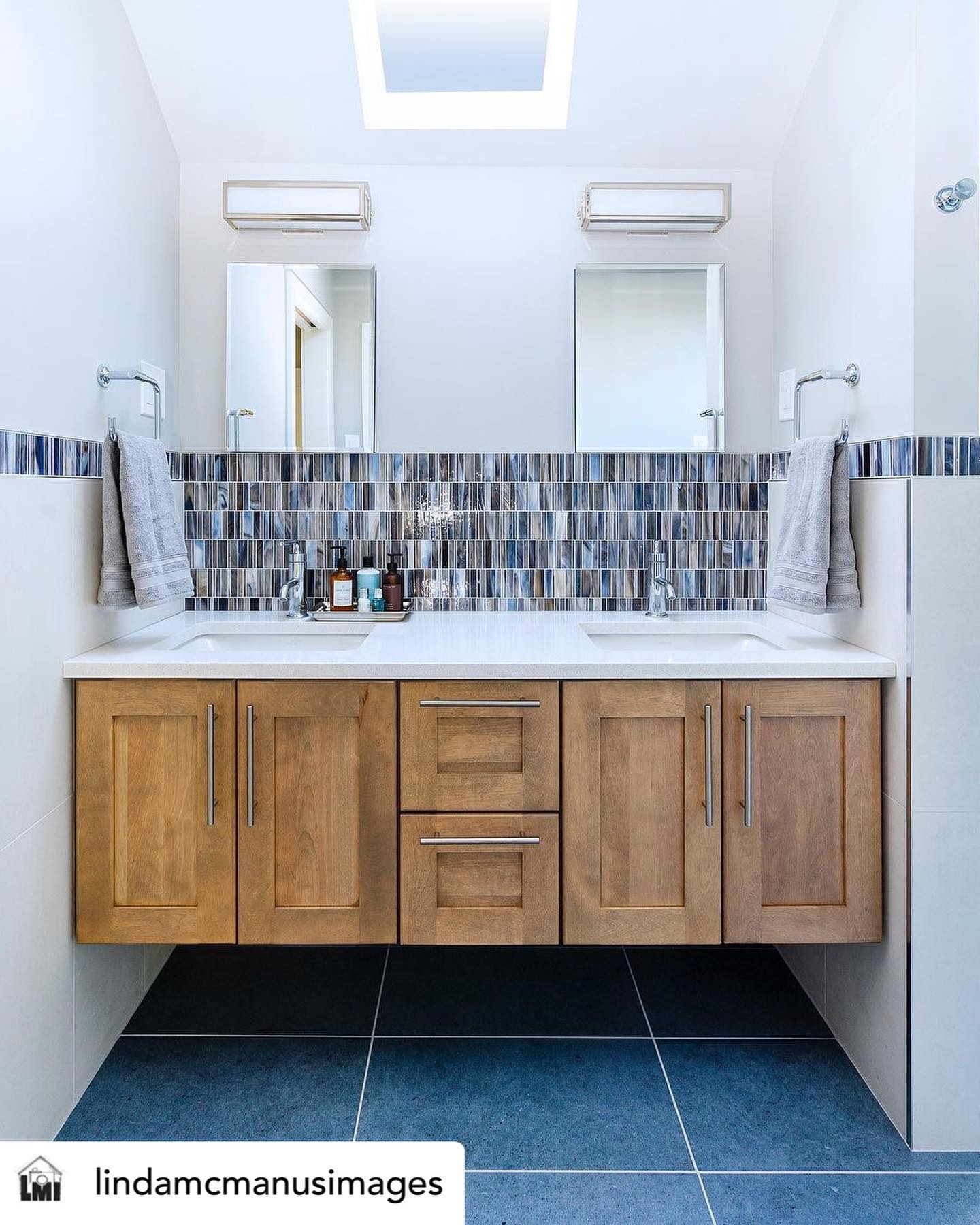 Up close of all the dreamy details of this bathroom..
.
.
.
.
Photography: @lindamcmanusimages
#thebethanygroup #construction #phillycontractor #homedesign #loveyourhome #home #design #customhome #designdetails #contractor #style #smallbusinesslove #happycustomer #mainlinecontractor #luxuryhomes #sherwinwilliams #benjaminmoore #philadelphia #archdigest #montgomerycounty #loveyourhome #traditionalhome #tilestyle #backsplash #pennsylvaniahomes #phillysubburbs #mainlinehome #suburbia #homestyle #bathroomreno #bathroomstyle