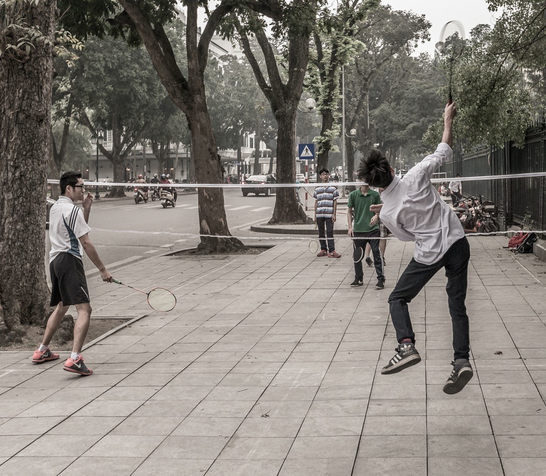 Badminton on the streets of Hanoi, just near the Metropole hotel.
.
.
.
#photography #people #photographyislifee #canon #canonphotography #travel #travelphotography #vietnam #street #hanoi #streetphotography #worldcaptures #tourism #worldplaces #worldingram #traveller #traveler #instapassport #travelpics #tourist #travelphoto @MetropoleHanoi