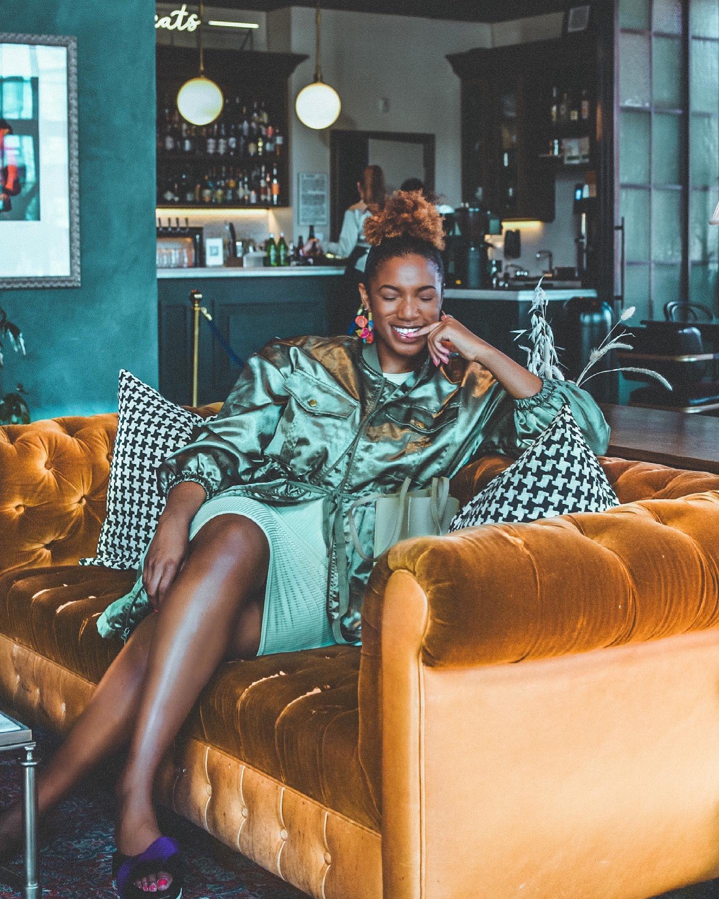 The one time I didn’t wear sweats. I am out of town this week! More details to come. What blog trips should I take next? Chicago, Miami, San Diego? 📍@theramblehotel