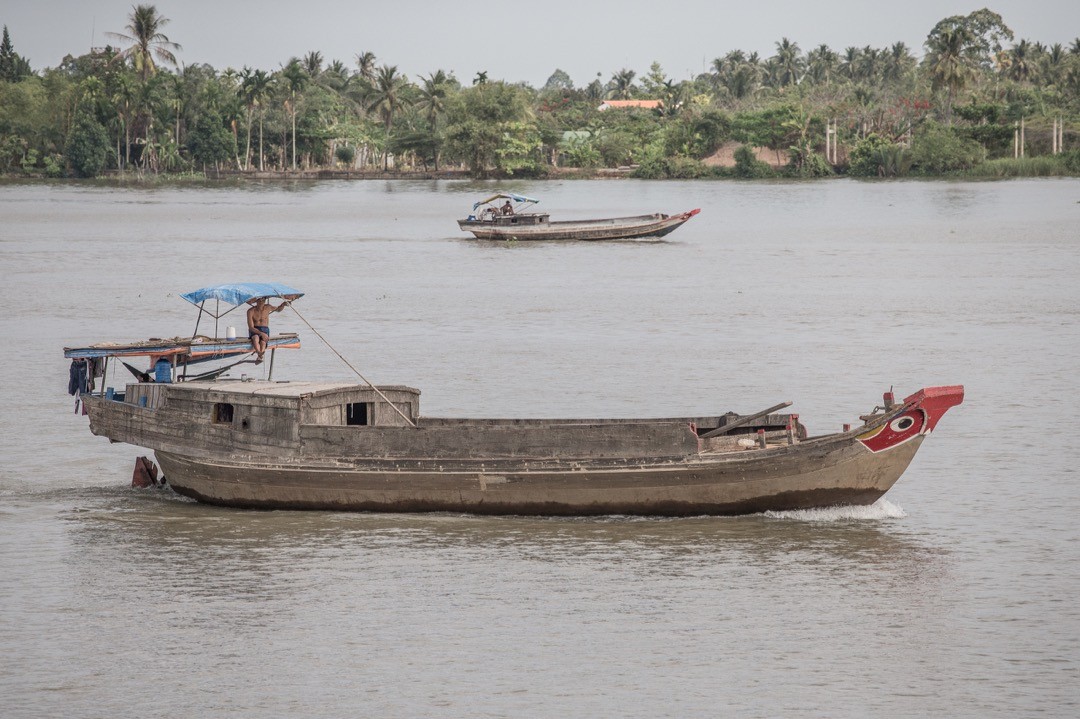 Photographed cruising along the Mekong River, somewhere between My Tho, about 70 km South of Ho Chi Minh, and Cai Be. I won't lie, it's a little hard to go through some of these photos, while knowing travel is not an option right now. I was most likely kicking back with a beer and my camera watching the world go by.
.
.
.
#photography #mekongriver #photographyislifee #canon #canonphotography #travel #travelphotography #vietnam #ThroughTheLens #PicOfTheDay #PhotographDaily #worldcaptures #tourism #worldplaces #worldingram #traveller #traveler #instapassport #travelpics #tourist #travelphoto #wanderlust #explore #natgeoyourshot #natgeotravel