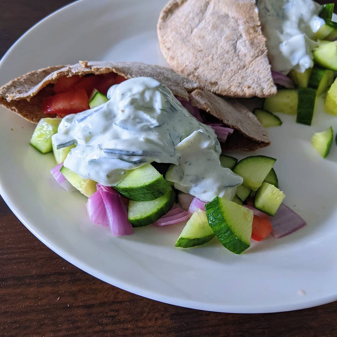 Why do pitas even have pockets? If you're doing it right, they are always gonna overflow.
INGREDIENTS:
Ground turkey
Red onion, cucumbers, tomatoes
Trader Joe's tzatziki sauce
Whole grain pita