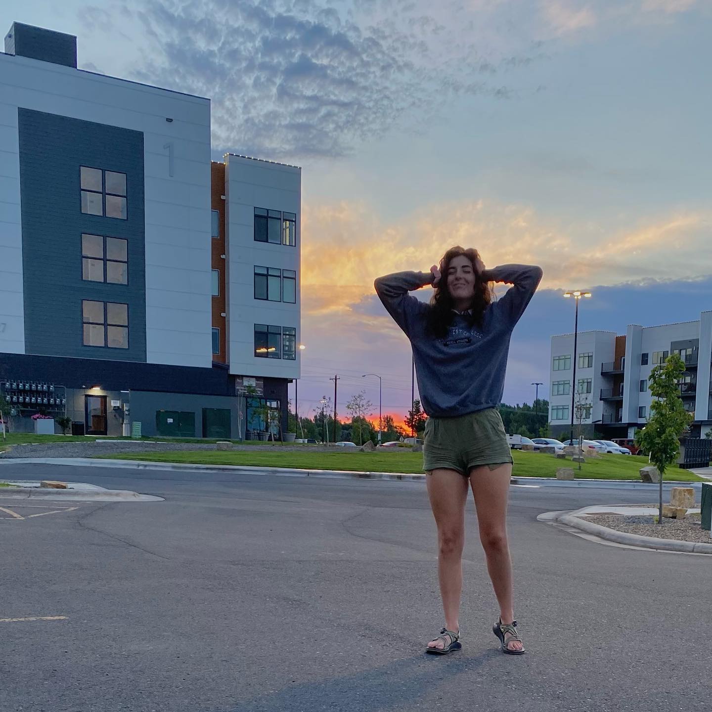 I like to call this pose the ‘my hair is a mess and I don’t wanna fix it’ :) #lighting #photography #model #modeling #summer #sunset #academia