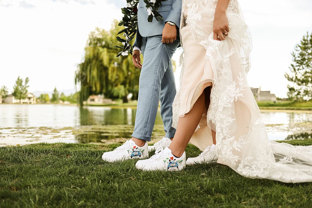 have your own pair customized for any wedding, bar/bat mitzvah, or other event!🤍💍
-
-
-
#art #create #explorepage #customshoes #nike #artistsoninstagram #artoftheday #wedding #createexplore
#artofinstagram #weddingcustoms #brideandgroom #angeluspaint #angelusdirect #airforce1