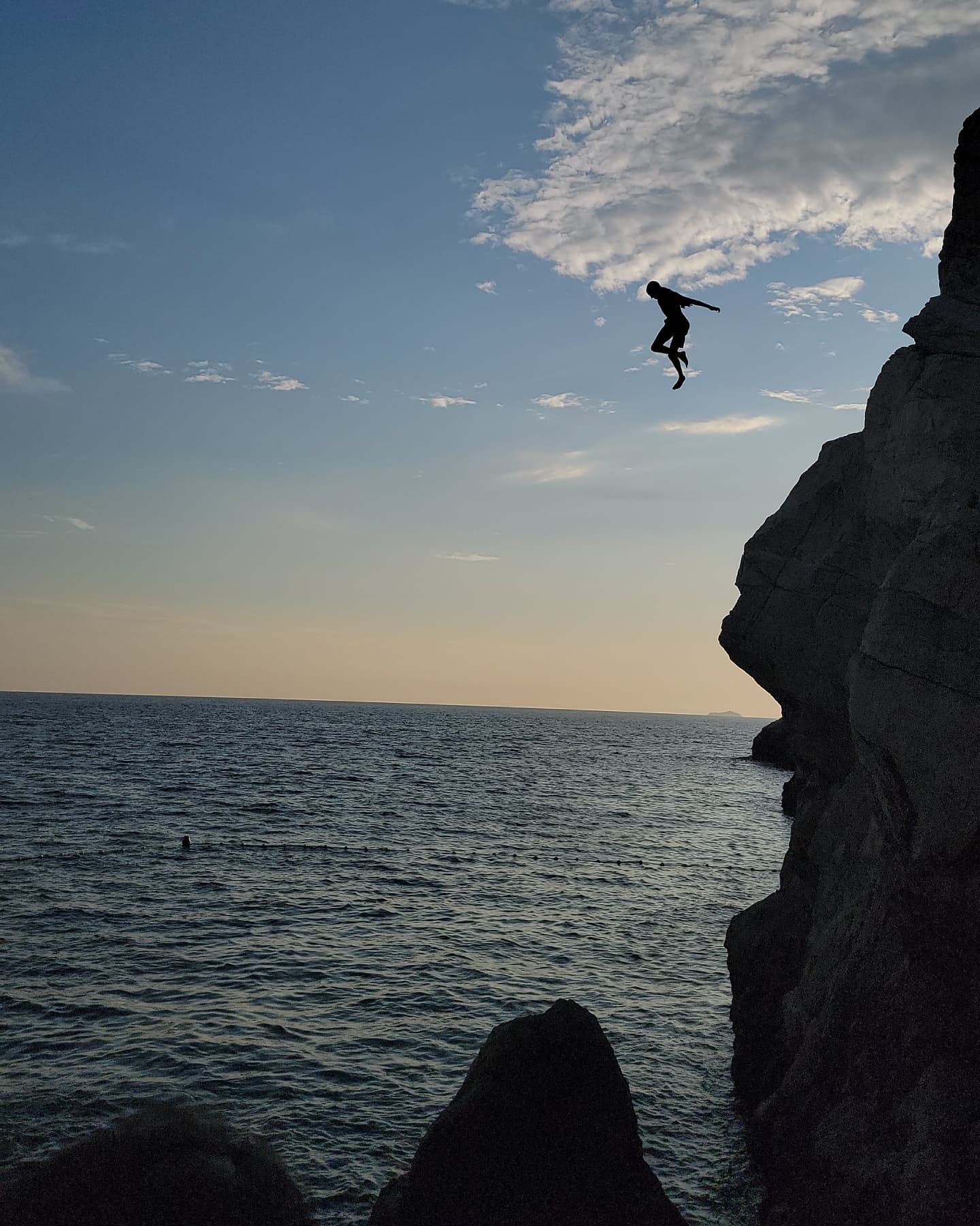 #cliffjumping #cliff #croatia #travel #travelphotography #dubrovnik #sunset #travel #vacation #goodlandtravel