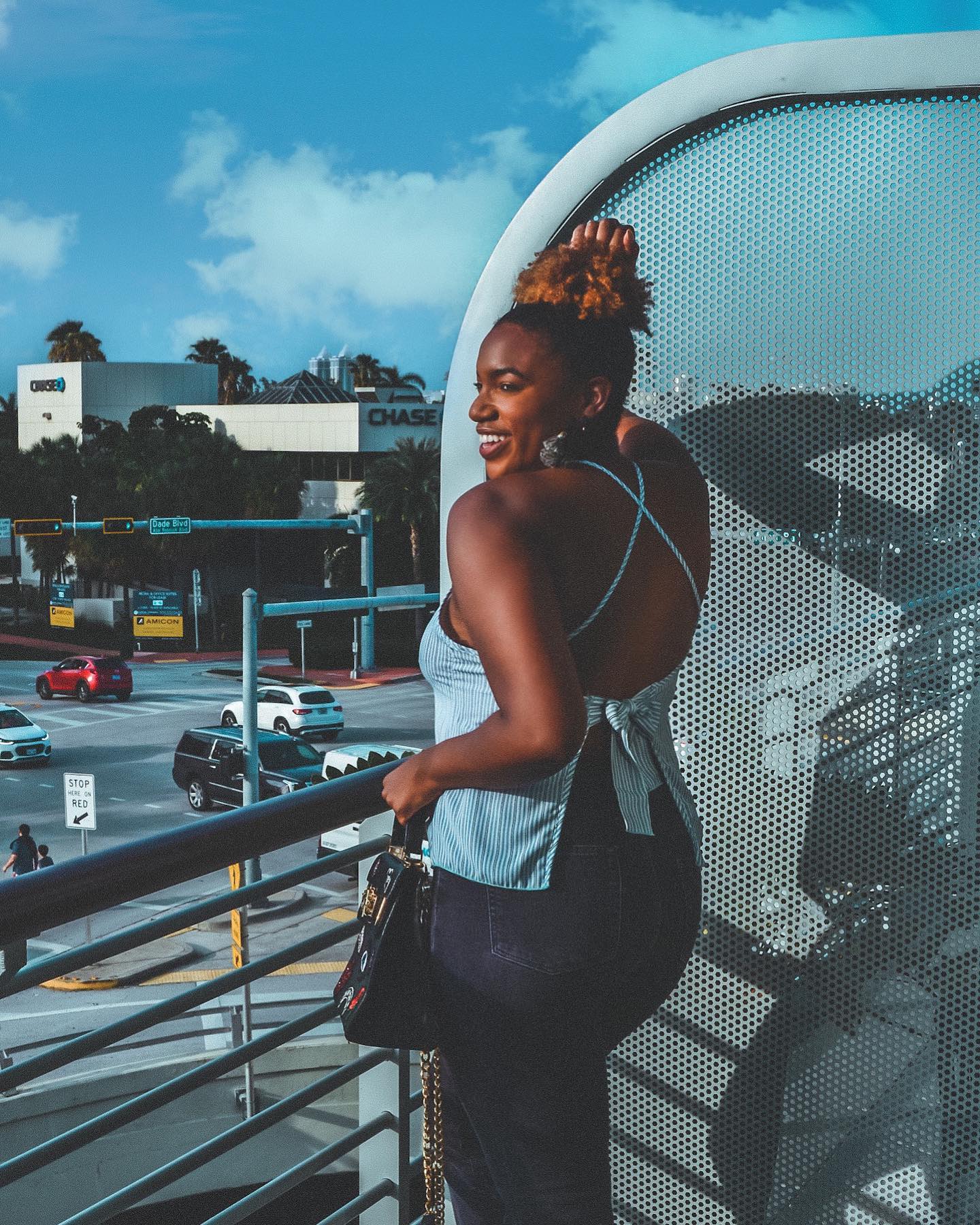 Instant glow when the sun hits my skin! #PalomarSoBe Our time in Miami was so much fun. Staying at the @palomarsobe came in clutch because of it’s location! It only took us a few minutes to get to South Beach, Wynwood or Brickell! @kimpton hotels never disappoints. We already want to go back.