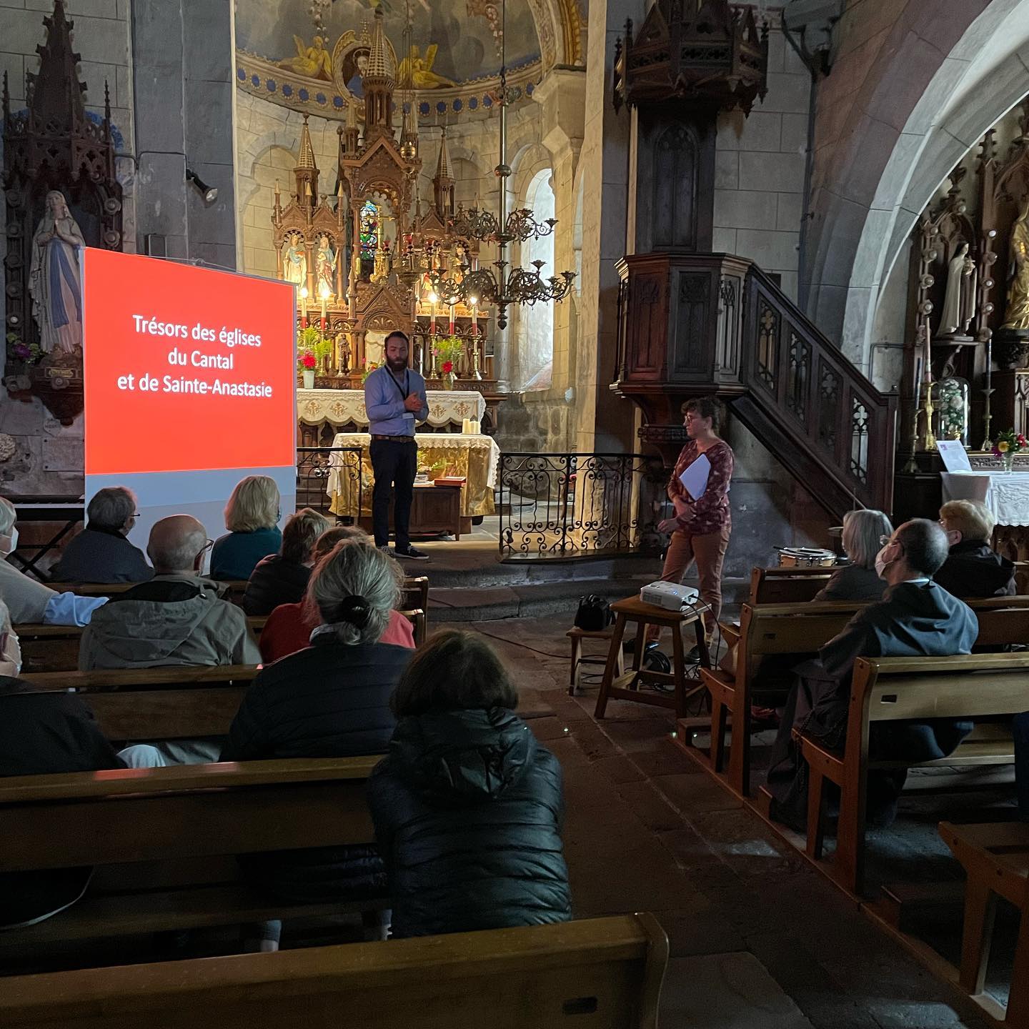 Conférence de Pascale Moulier dans notre belle église Sainte Anastasie
« Trésors dès église du Cantal et de Saintz-Anastasie »
@fondationdupatrimoine @hautesterrestourisme @cantalauvergne