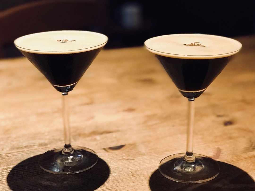 WE'RE BACK AT THE BIG FEED THIS WEEKEND!
Coffees and Espresso Martinis flowing from Saturday 12-10pm & Sunday 12-8pm !
Come and get in on the action!!
#coffee #espressomartini #glasgow #scotland #bigfeed #smallbusiness #landrover