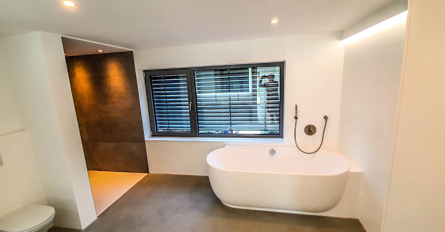 Alles aus einer Hand 💙
•
•
•
#bäder #sanitäreckert #badewanne #lichtdesign #konstanz