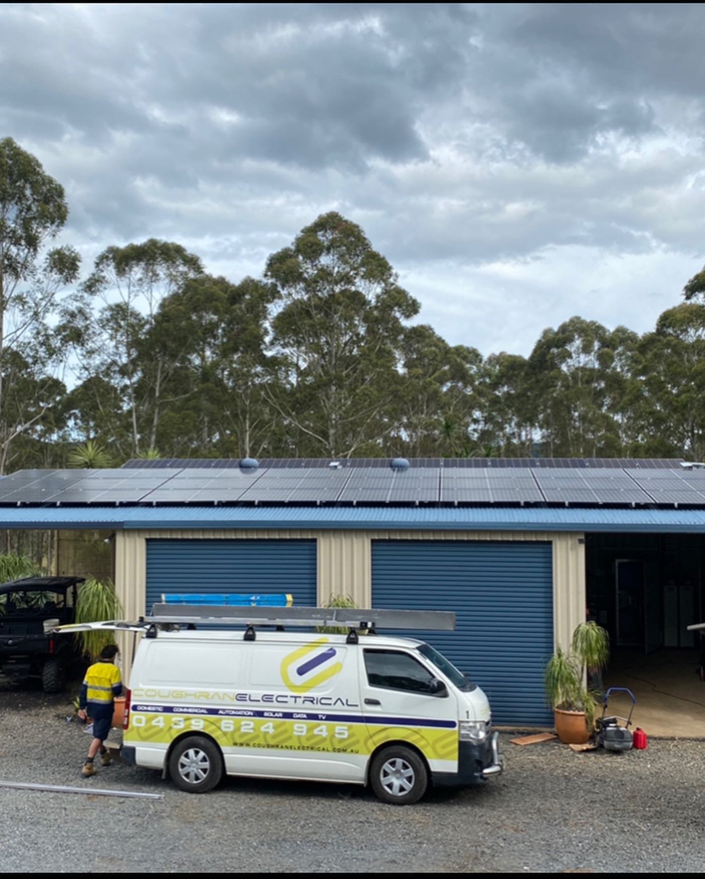 🌱Off Grid ☀️
Beautiful 20kw off grid solar system utilising 3 inverters and 48kw of lithium batteries with room to expand. Custom designed and built battery box and system by Coughran Electrical.
Each system we install is unique and is tailored to meet our customers individual needs.
Get in touch if you would like to have a chat about installing solar on your property. #solarinstallation #electrician #solar #offgrid #coughranelectrical #byronbay #brunswickheads #fronius #victronenergy