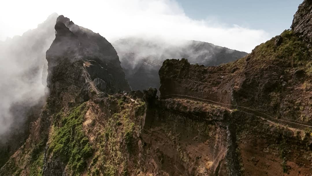 🥾 Madeira Hike ☀️
Pico do Arieiro - Pico Ruivo
#wow #hikingadventure #naturelove #island #madeira #travel #vacation 📸😎