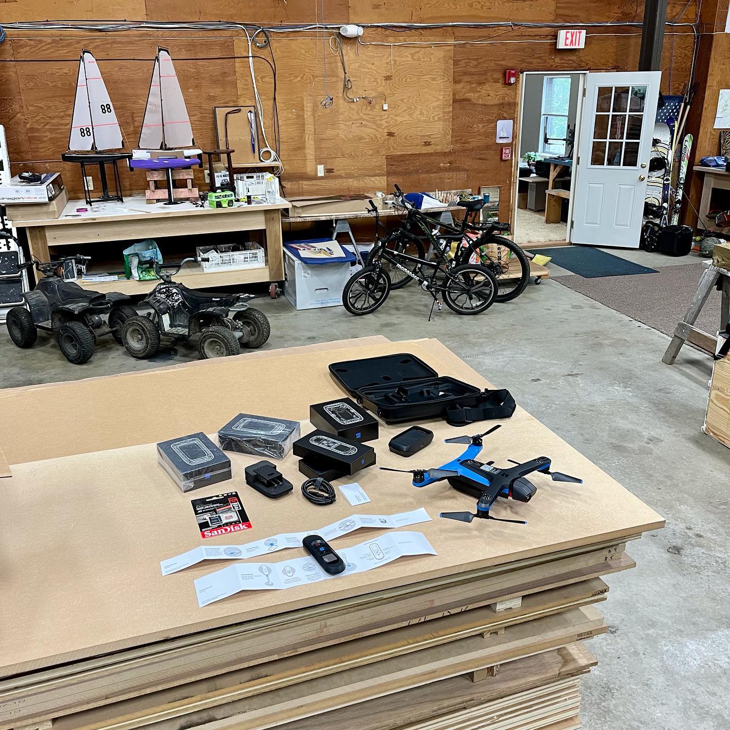 Who dis'?! 🤩 New Skydio 2 drone with veritcal view, 3D scan technology, and the ability to operate in confined GPS-denied spaces. Next level bridge inspections w/ 3D renderings, boom 🎯 industry leading sports tracking ability is the other kicker on this bad boy in blue
#skydio2 #sportstracking #followme #bridgeinspections #utilityinspections #dronepilot #skydiobeacon #mainedrone #uavpilot #3drendering #droneworld #uavmapping #3dmapping #droneinspections