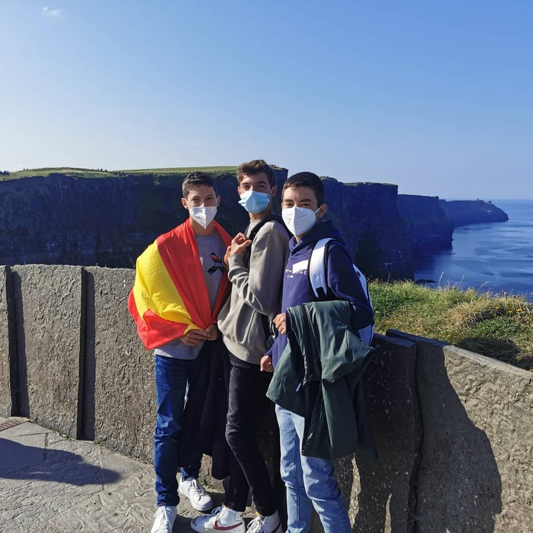 Welcome to Ireland! A glorious day at the Cliffs of Moher for our new highschool placement students from Spain studying in local schools here in the beautiful west of Ireland
#cliffsofmoher #ireland #irelandtravel #studyinireland #studyabroad