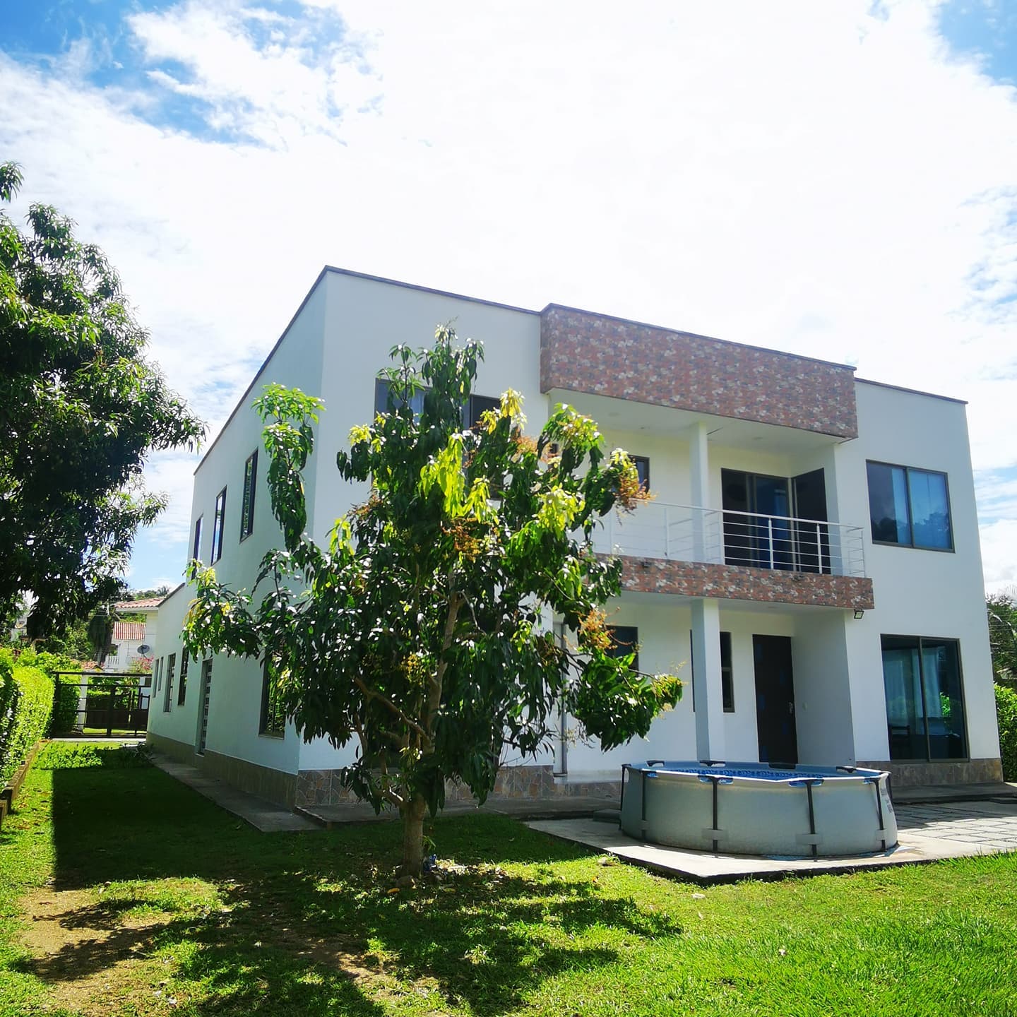 🔥Hoy tenemos el cupo lleno, pero no te preocupes, puedes hacer tu reserva y venir a nuestra casa 😁.
👉Haz tu cotización en www.casa.muner.com.co o al 3145973094.
.
💵Tenemos excelentes precios.
.
#muner #tolima #casamuner #casaparaalquilar #casaparaalquilarenmelgar #melgar #tiendamuner