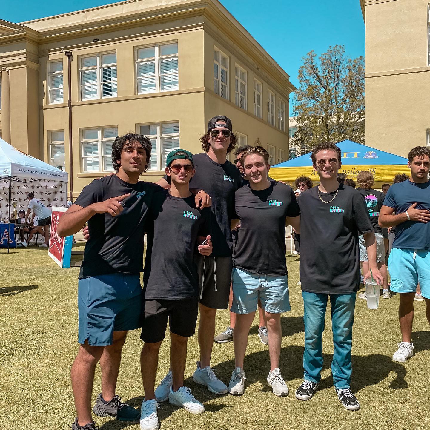 One week down, one to go! We hope you are having fun meeting our chapters! Stay updated with this week’s rush events through our Instagram!