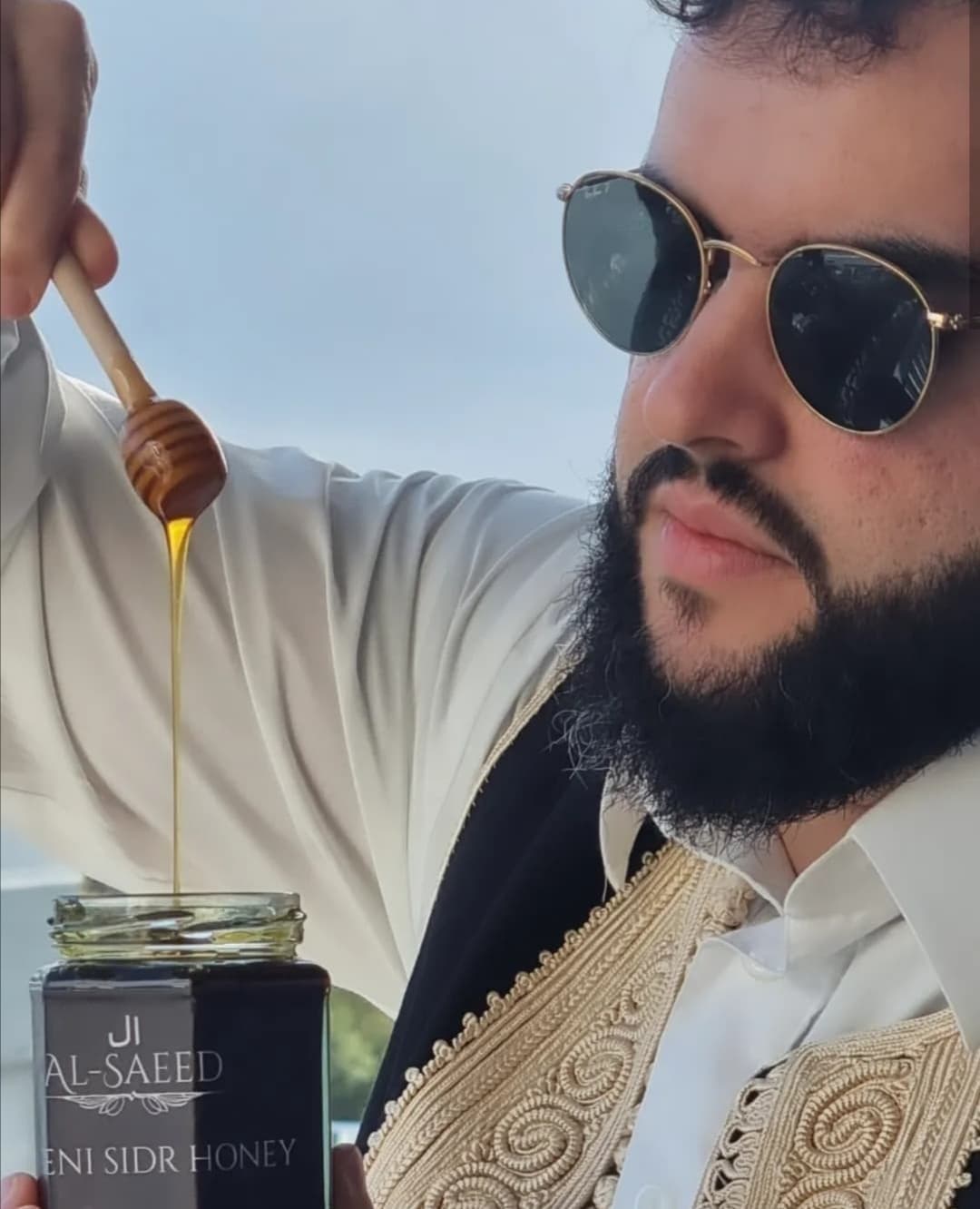 @alsaeed.co x @hkshambesh appreciate the support and love šÆš. Get your premium Honey now! www.alsaeed.co!
.
.
.
.
.
.
.
.
.
.
#alsaeedco #health #famous #photooftheday #honey #yemenisidrhoney #sidrhoney #sunnah #food #organic #pure #saturday #celebrity #healthblogger #healthlifestyle