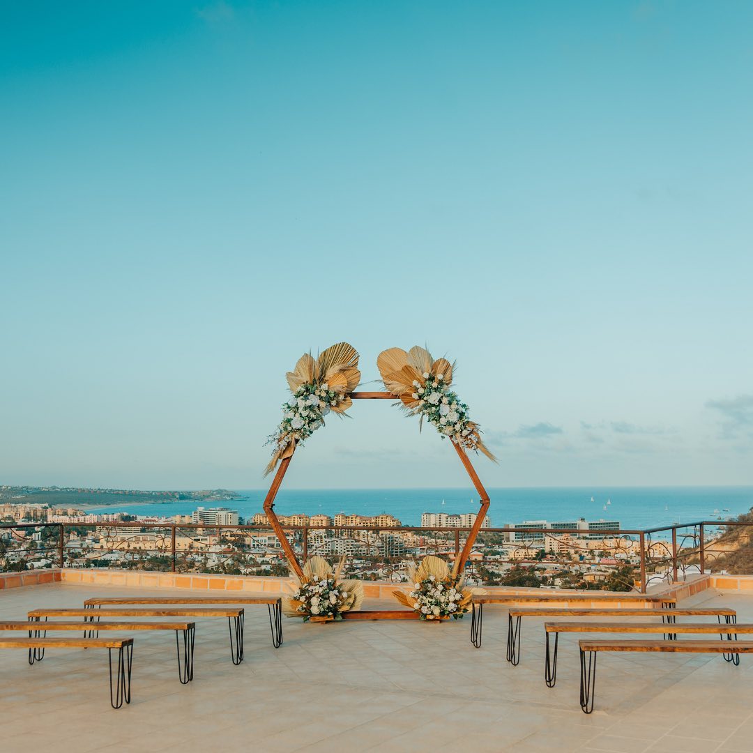 Wedding season is upon us here in Cabo San Lucas! We have updated our wedding packages✨ Our terrace and restaurant space are the perfect venues for your upcoming ceremony and reception. We can’t wait to celebrate with you! Inquire for pricing and to save your date🥂
.
.
.
#castilloblarneyinn #castilloblarney #cabosanlucas #cabolife #caboweddingphotos #weddingplanning #perfectvenue #destinationwedding #marriedlife #cabowedding #boutiquehotel #caboviews #cabo #happyhour #irishhotel #irishtravel #cabosanlucas