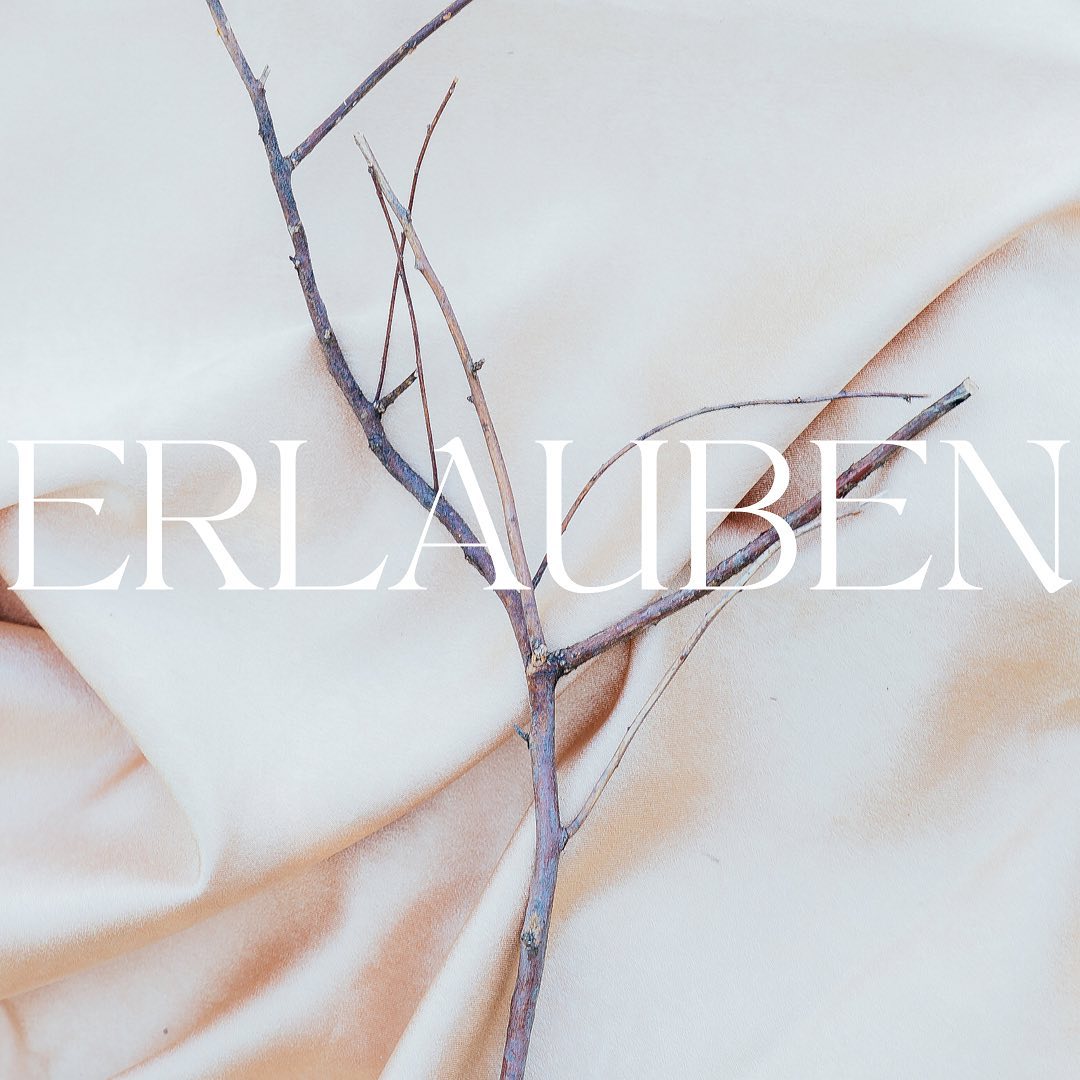 JA ich erlaube mir ehrlich und aufrichtig zu mir selbst zu sein.
Heute? Nein, immer!
Dabei geht es nicht darum egoistisch zu sein und alles andere auszublenden. Es geht viel mehr darum sich zu erlauben wirklich aufrichtig und ehrlich zu sich selbst zu sein - auf sich zu achten. Sich zu erlauben sich selbst ernst zu nehmen und sich zu fragen: „Tut mir das gerade WIRKLICH gut?“
Und, hast du dir erlaubt dich zu fragen?💭