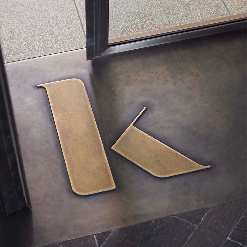 So good to see lights on and doors open, to the beautiful new home of Studio Kate and homewares store CASA by Kate Nixon. So chuffed to see our branding and signage designs brought to life in this stunning fit out. Congratulations! 🍾 🍾🍾
.
.
.
.
.
📸 @mareehomer.photography
#branding #brandingdesign #shopfitout #shopfitoutsydney #graphicdesign #interiordesign #rushcuttersbay #sydney