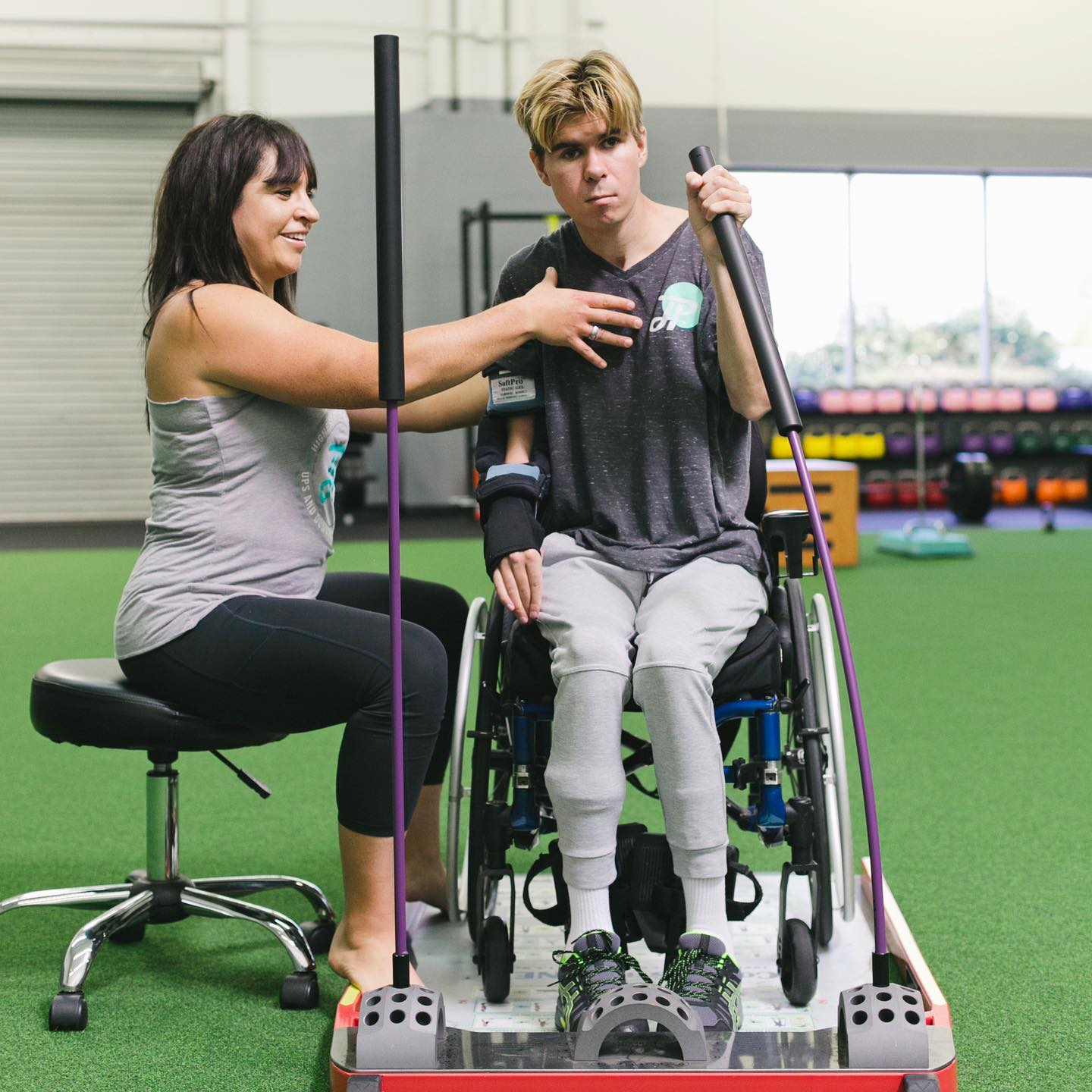 We love getting our wheelchair user clients standing and walking, but overall strength is important as well.
If scapular retraction strength is the goal, then placing our boy @alexbish1997 in a standing position with scapular retraction would turn into a balance exercise as opposed to a strength exercise.
@core_stix creates a perfect set up for our wheelchair users to easily roll into and perform strengthening exercises.
If you are a loved one is looking to get started send us a DM!
*
*
*
#newportbeachca #newportbeachcalifornia #newportbeachbusiness #newportbeachphysicaltherapy #newportphysicaltherapy #neuro #cerebralpalsyawareness #spinalcordinjury #multiplesclerosis #msawareness #multiplesclerosisawareness #strokerecovery #traumaticbraininjury #tbi #parkisons #parkisonsdisease#cp #sci #ms #autism #autismawareness #stroke