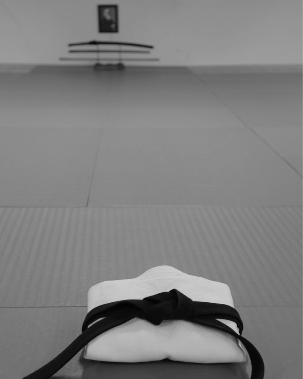 Aikido Gi ☑️
Tatami mats ☑️
Warrior spirit ☑️
Ready for the training, come join us!
#aikido #budo