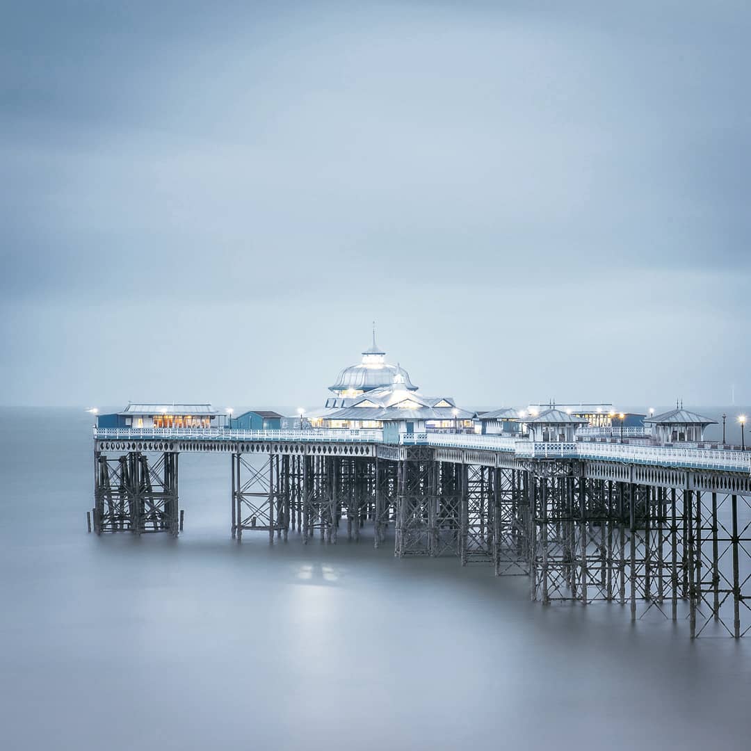 Llandudno Pier
.
.
.
.
#fujixseries #fujixt4 #fujifilm #xf1655mm #fujifilmde #fujifilmfeaturetime #wasser #waterfront #pier #natur #nature #küste #coast #fineart #fineartphotography #fineart_landscape #reportage #finearts #fineartphotographer #palaceoffinearts #fineartist #fineartphoto #nature #color #autumn #fujifilm_global #wales #llandudno