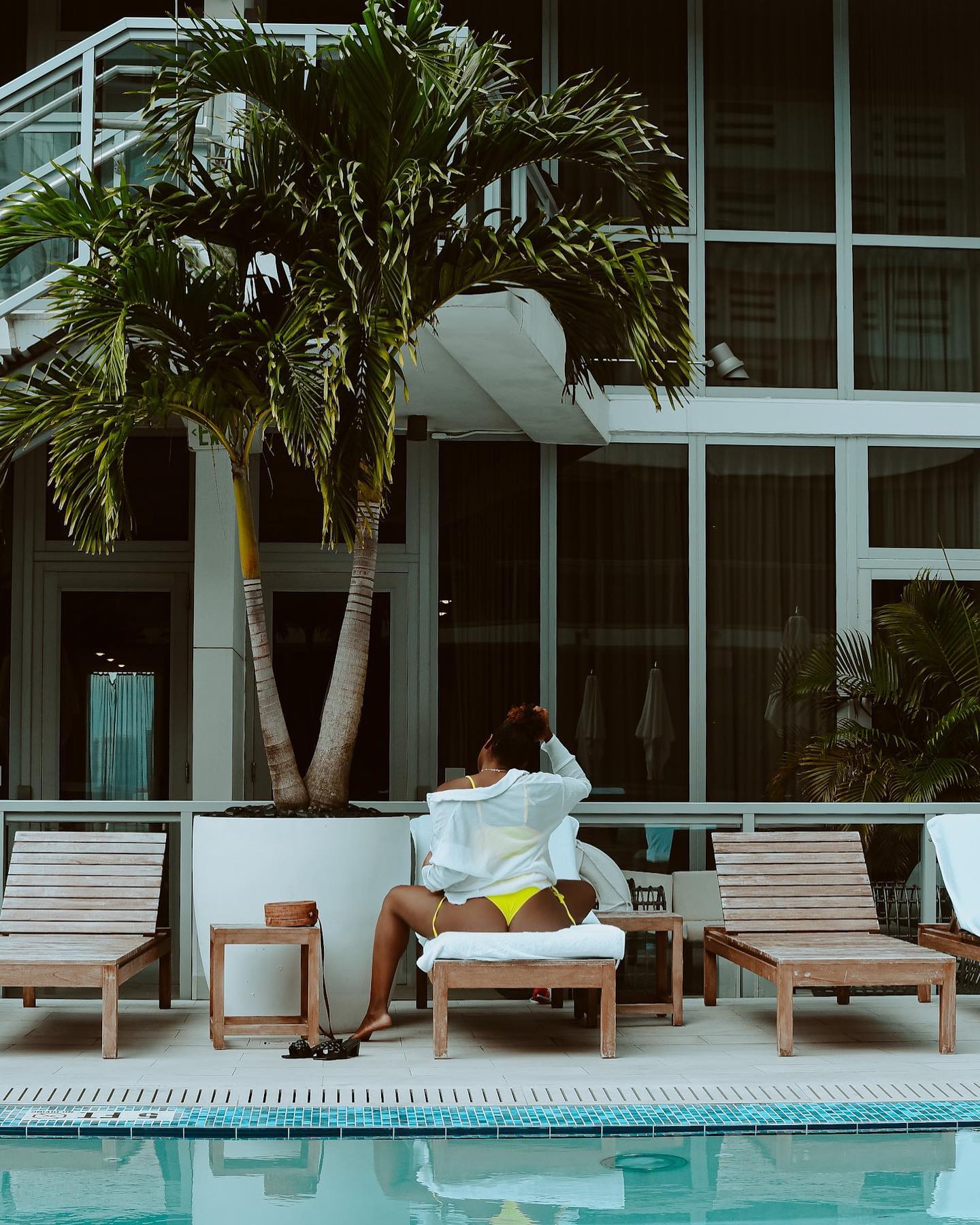 Thankful that this past year taught me not to postpone enjoyment. Any opportunity to enjoy, take it. Cheers to a tropical Thanksgiving with family.